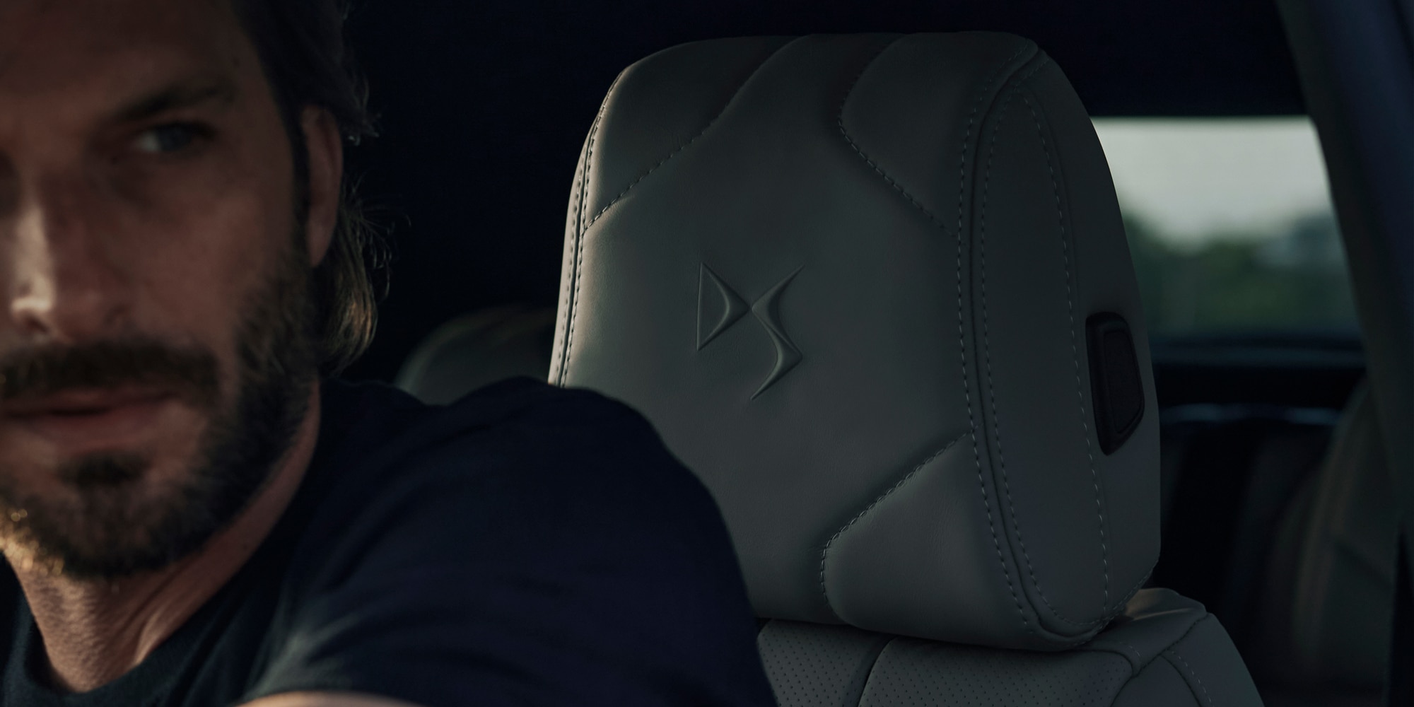 DS 7 met interieur in nappaleder