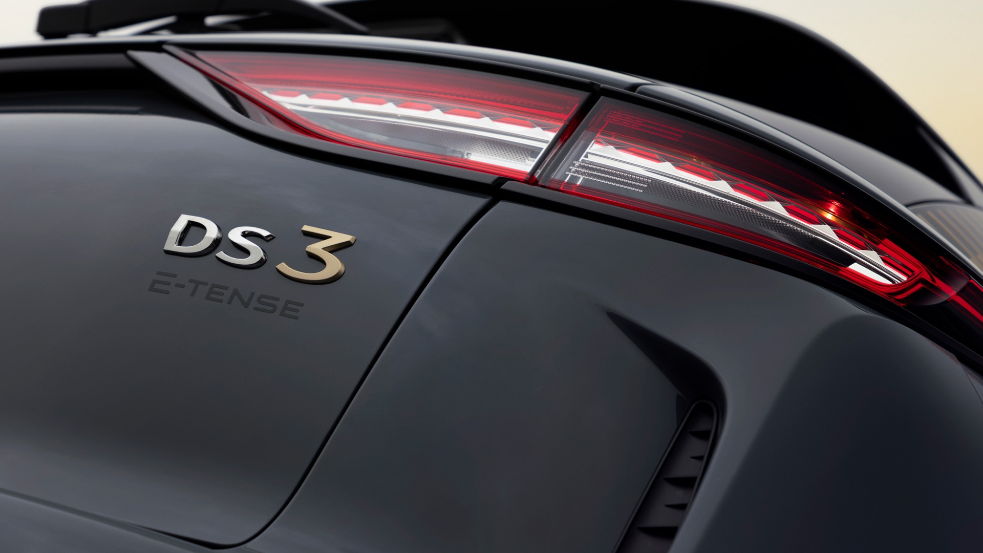 DS3 Financial Lease